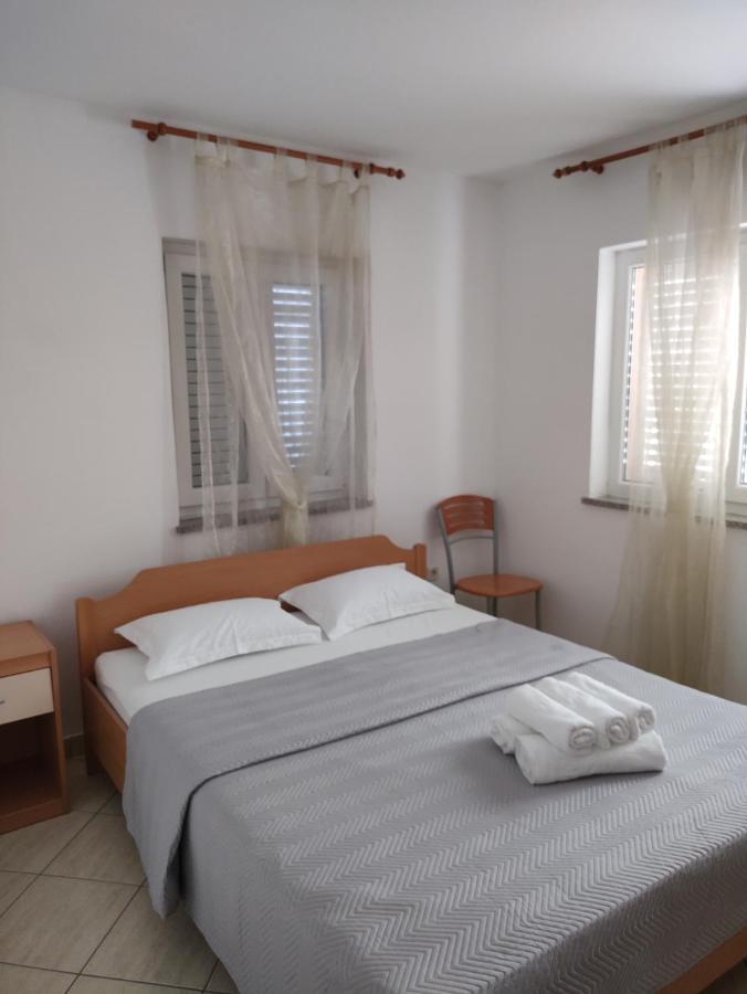 Apartments Markota Sukosan Bagian luar foto