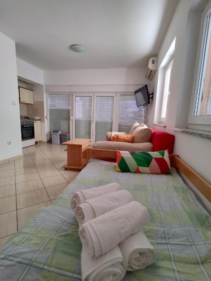 Apartments Markota Sukosan Bagian luar foto